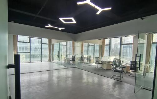 青島財(cái)富管理有限公司辦公室裝修設(shè)計(jì)效果圖