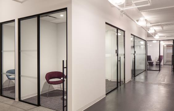 青島期貨有限公司300平精裝辦公室設計